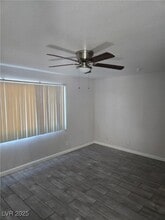 Building Photo - 33 Gold Bar Ct