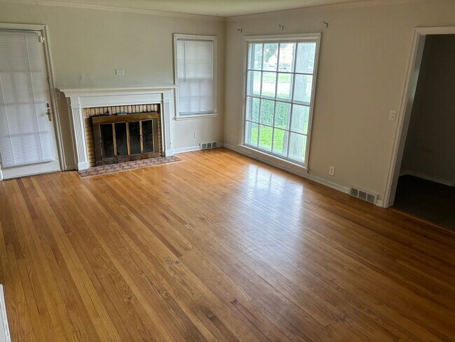 Foto del edificio - Beautiful 3 Bedroom 1 Bathroom Morton Meadows Cottage