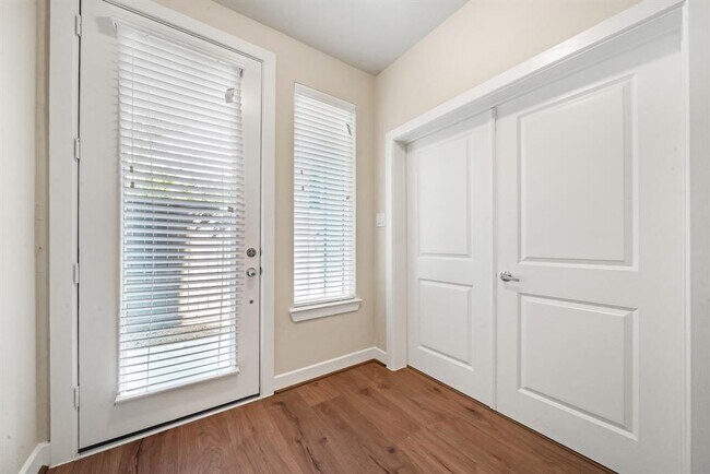 Building Photo - 4510 Trevor Pk Ln