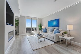 Building Photo - 255 Evernia St