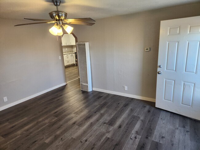 Foto del edificio - 6690 E 63rd Pl