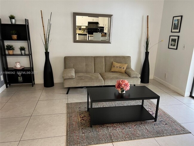 Building Photo - 418 SE 4th St