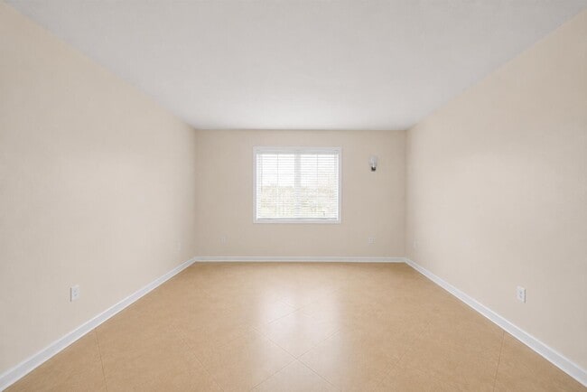 Building Photo - 4528 SW 54th St