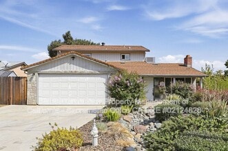 Building Photo - 5805 Cada Cir