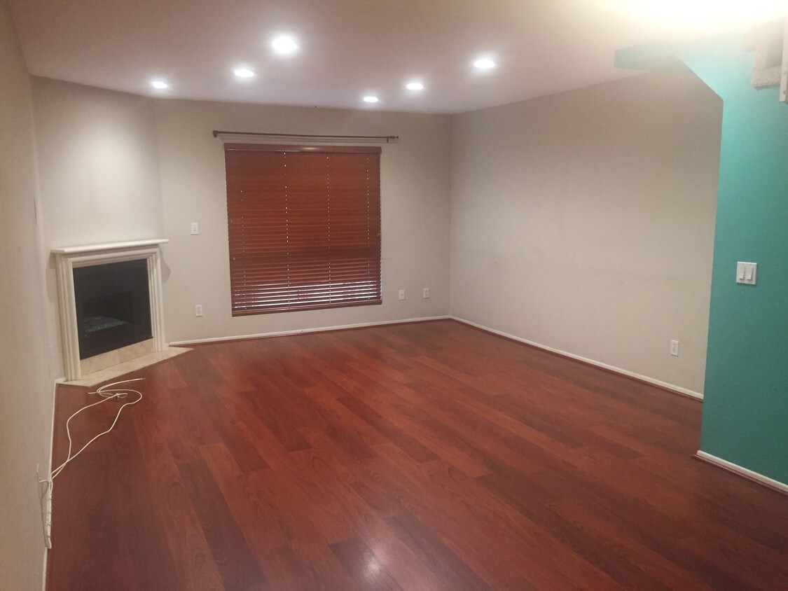 Living Room - 11119 Camarillo St
