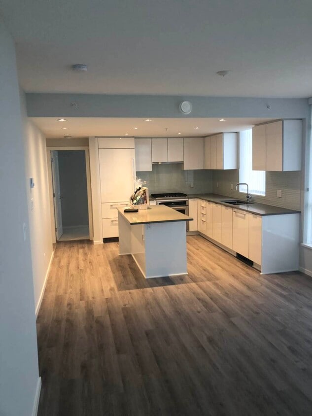 Primary Photo - 6638 Dunblane Av