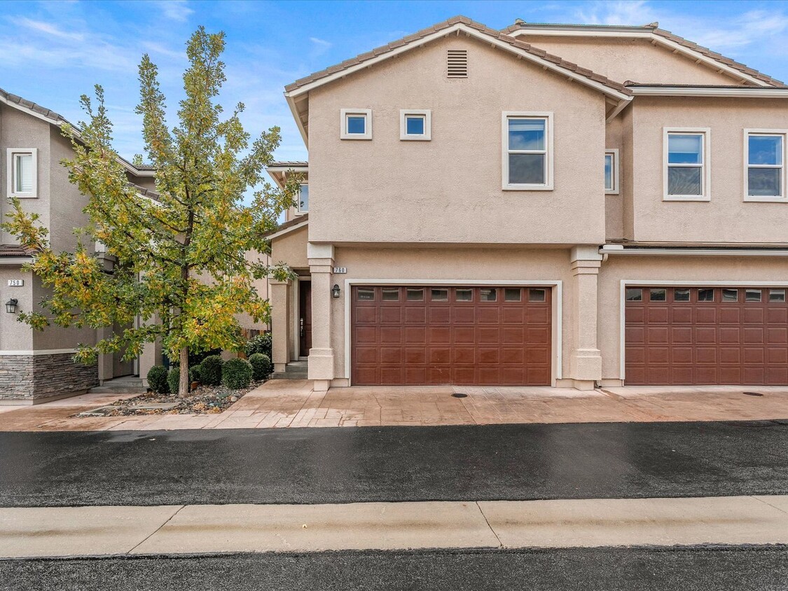 Foto principal - 760 Sarcinella Ct