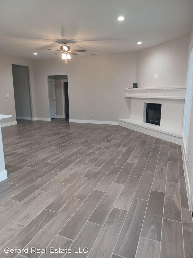 Foto del edificio - 3 br, 2 bath House - 162 Jet Ranger Road