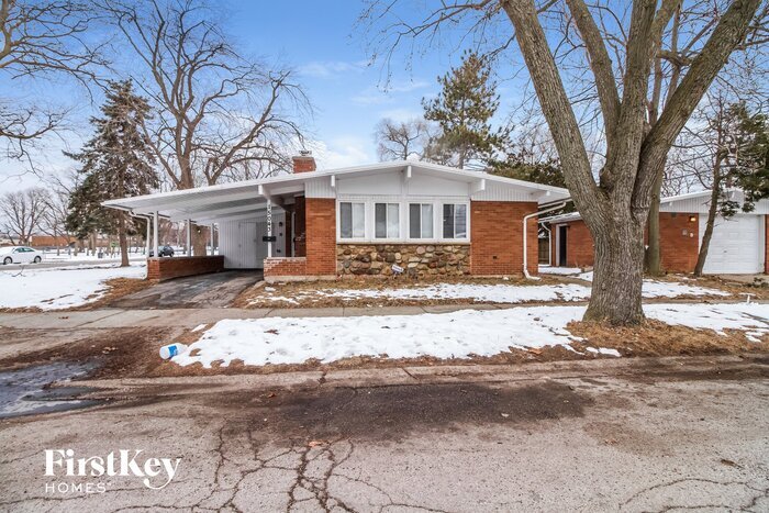 Primary Photo - 15043 Meadow Ln