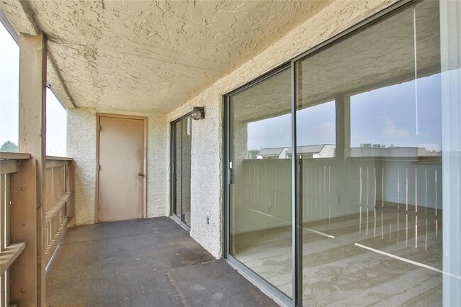 Building Photo - 8523 Hearth Dr