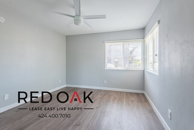 Foto del edificio - ~2 Weeks FREE~ Hi Tech Three Bedroom with ...