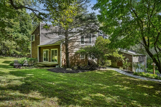 Building Photo - 15 Bartram Dr