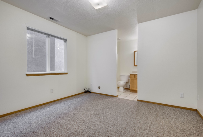 Building Photo - 1009 E Kuna Rd