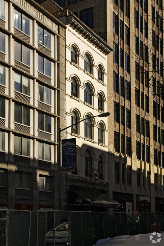 Foto del edificio - 165 Chambers St