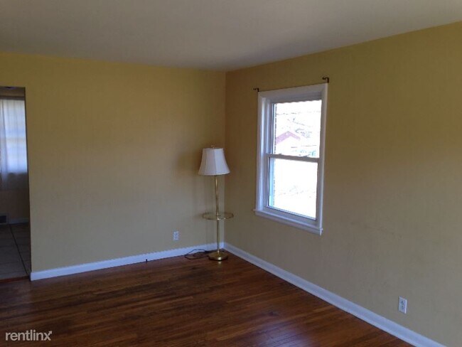 Building Photo - 4 br, 2 bath House - 500 Marengo Drive