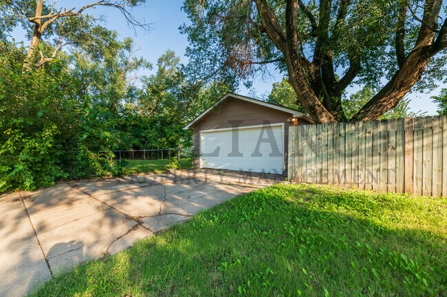 Foto del edificio - 301 N Spruce St