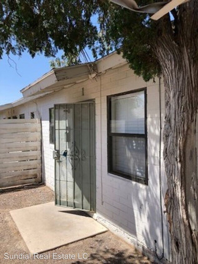Building Photo - 2531 E Brill St
