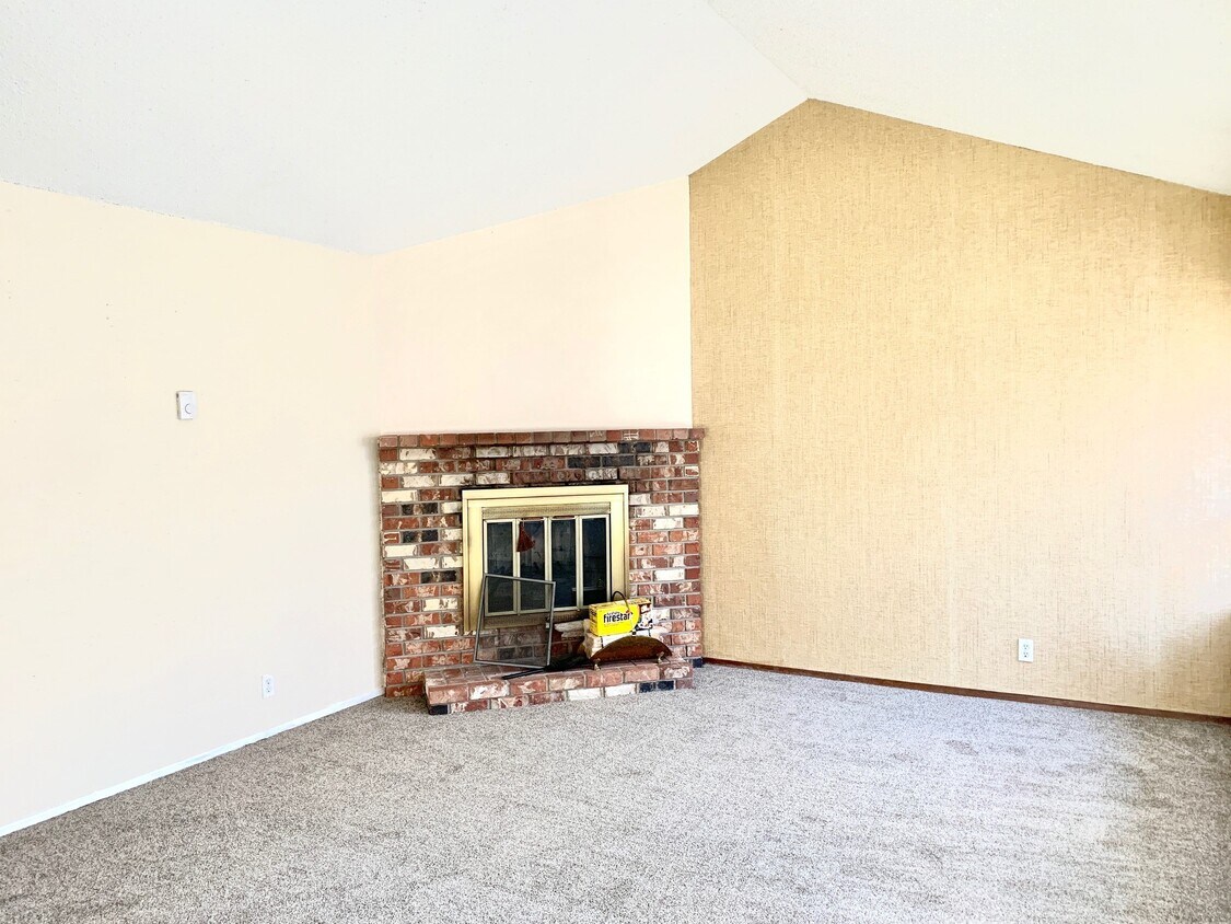 1608 149th Pl SE Unit 4, Bellevue, WA 98007 Condo for Rent in