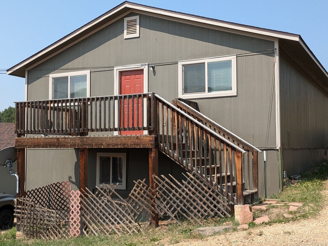 Primary Photo - Darling Duplex!