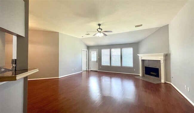 Building Photo - 17043 Gleneviss Dr