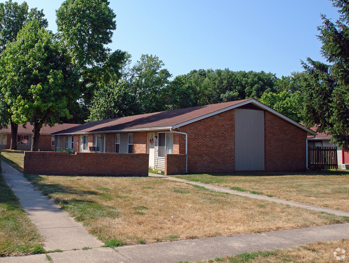 Building Photo - Maple Street Apartments