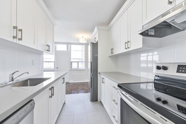 Photo du bâtiment - Avenue Park Apartments