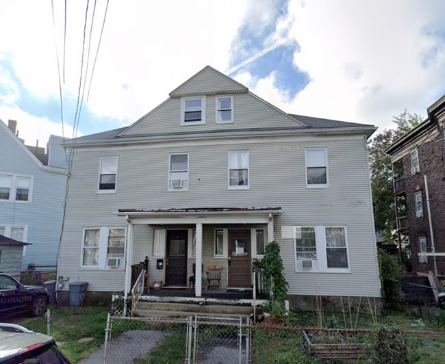 Building Photo - 4 Haskell St