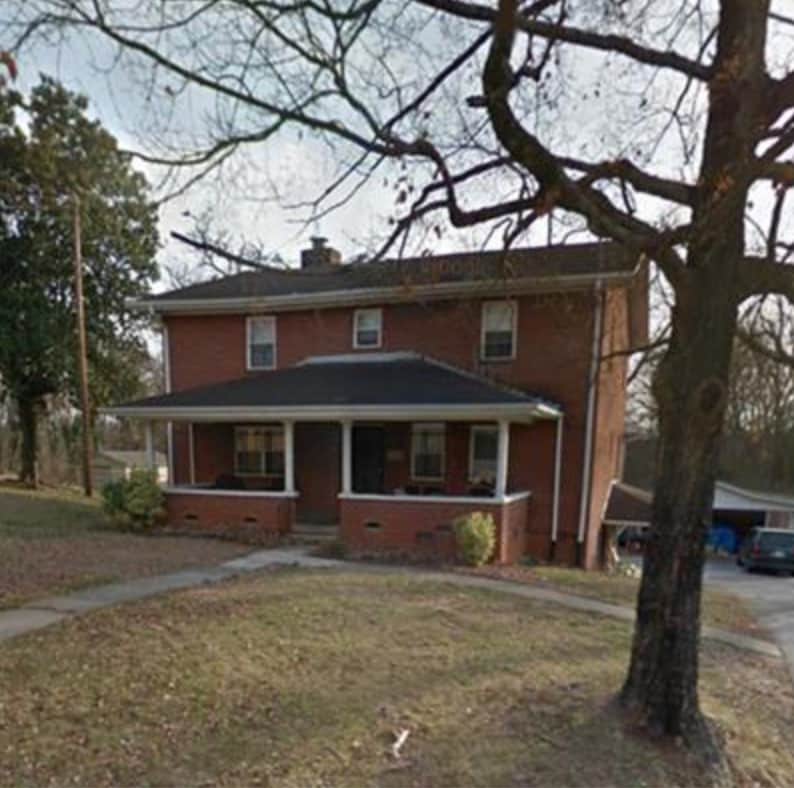 Primary Photo - 2152 Dandridge Ave