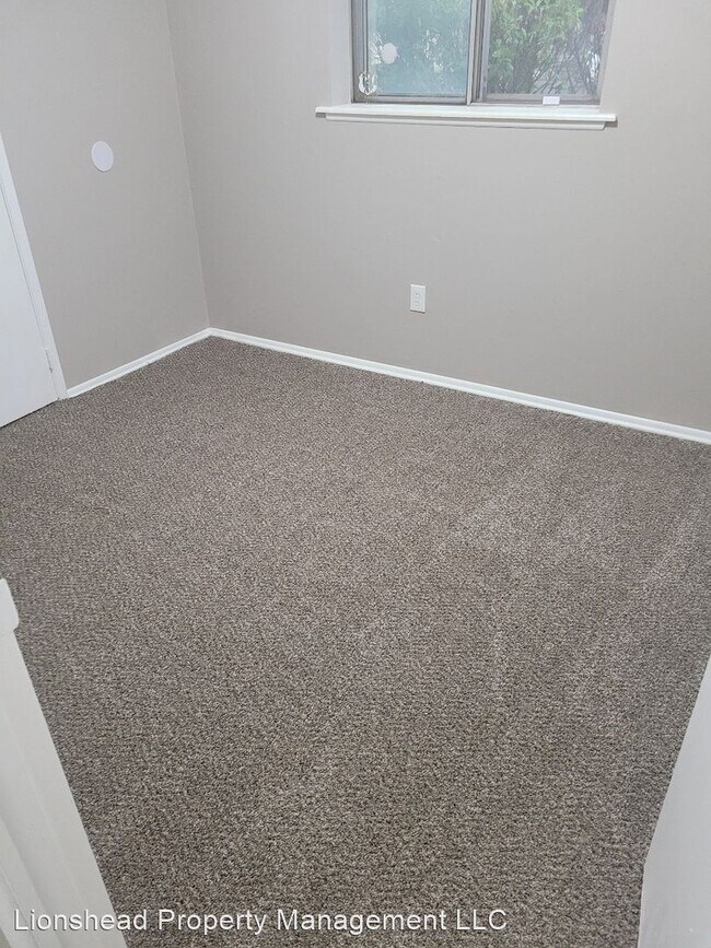 Building Photo - 5 br, 1.5 bath House - 2713 Nottingham Way