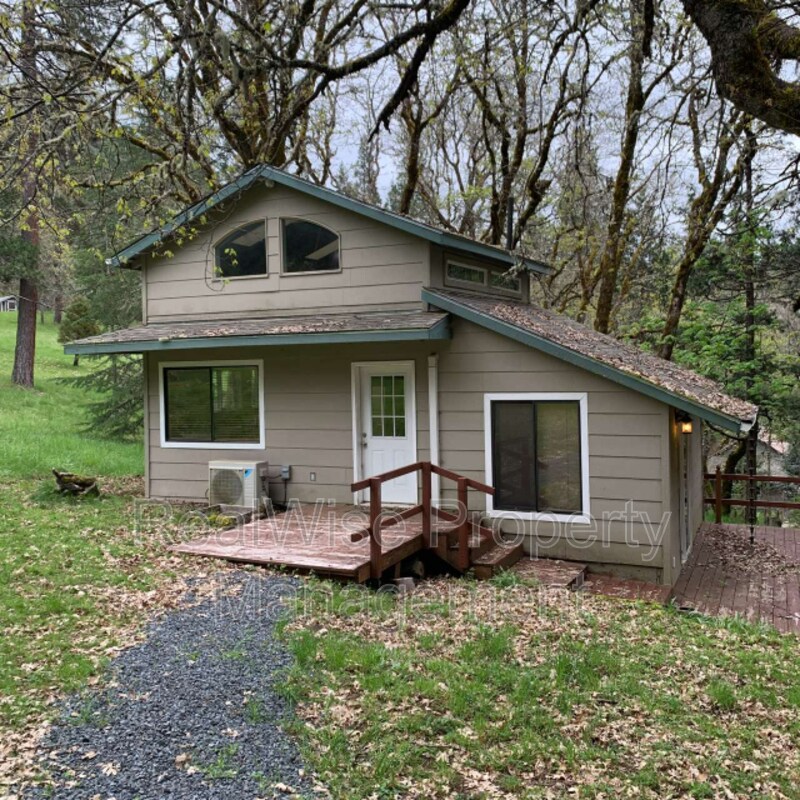 2451 W Jones Creek Rd, Grants Pass, OR 97526 House Rental in Grants