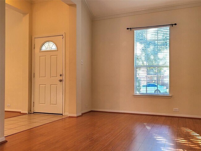 Foto del edificio - 2605 Courtyard Ln