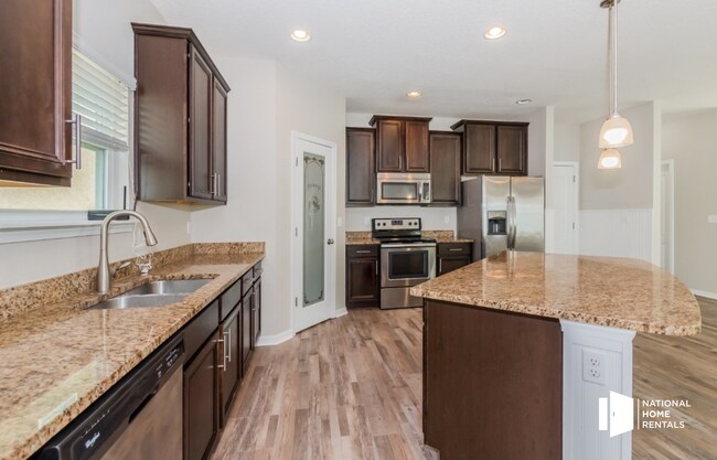 Building Photo - 599 Drysdale Dr