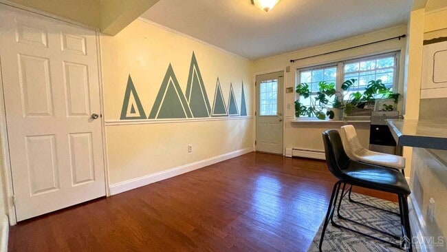 Building Photo - 363 Cranbury Rd