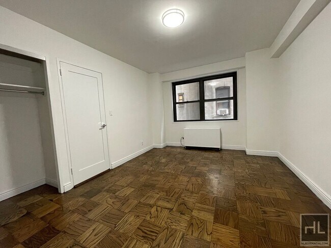 Building Photo - East 89 Street