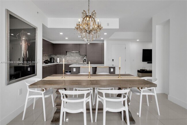 Foto del edificio - 7751 NW 107th Ave