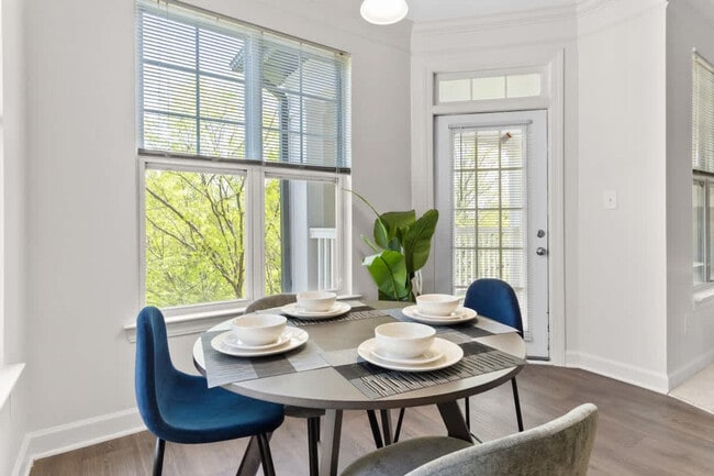 Building Photo - 7029 Almaden Way