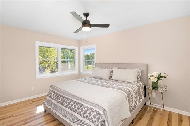 Foto del edificio - 3646 Rock Springs Dr