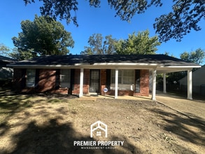 Building Photo - 5166 Rolling Fields Dr
