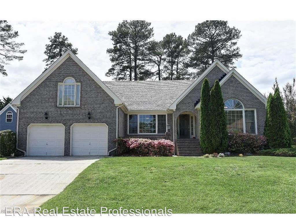 Primary Photo - 218 Tree Fern Dr