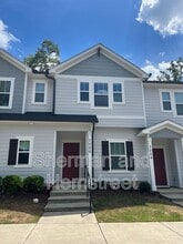 Building Photo - 7026 Hummingbird Dr