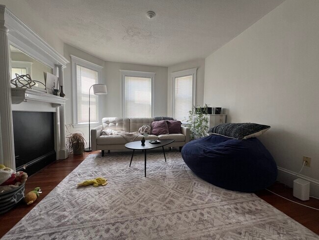 Foto del edificio - 229 Belmont St