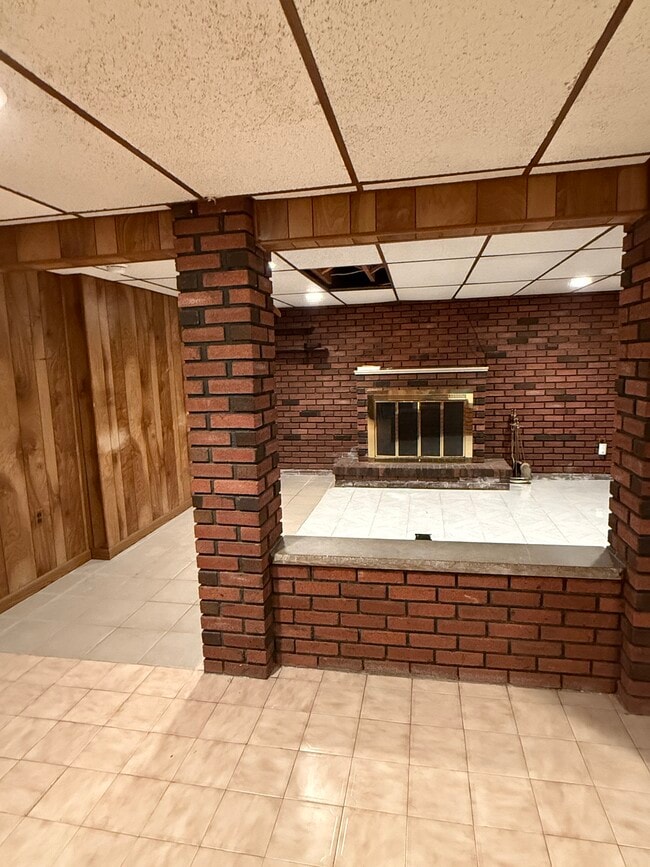 Foto del edificio - 458 Midland Ave