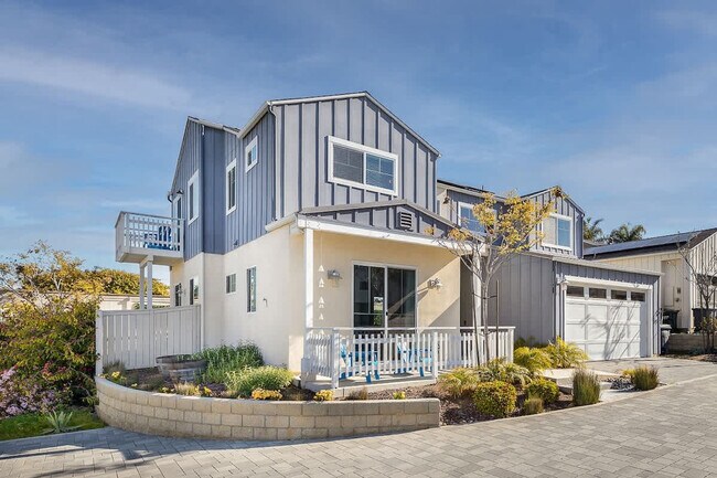 Building Photo - 1416 MacKinnon Ave
