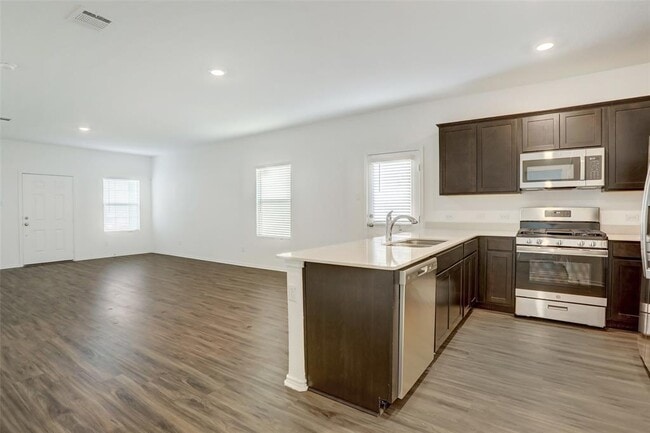 Building Photo - 340 Geode Glen