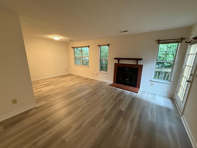 Building Photo - 4330 Edith Ln