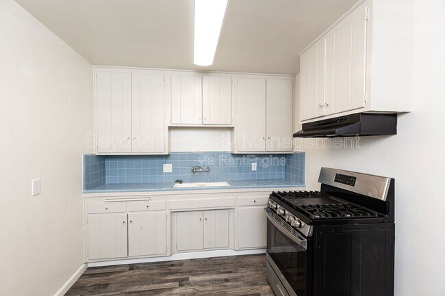 Foto del edificio - 6206 Mission Gorge Rd