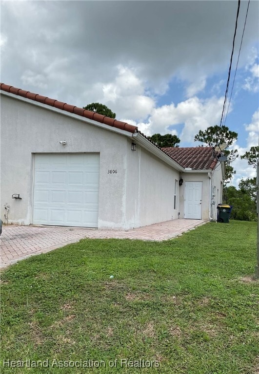 Building Photo - 3808 Peugeot St