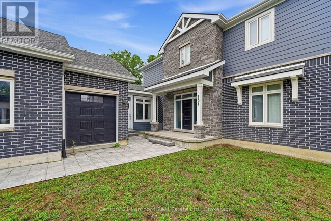 Building Photo - 101 Villeneuve Dr