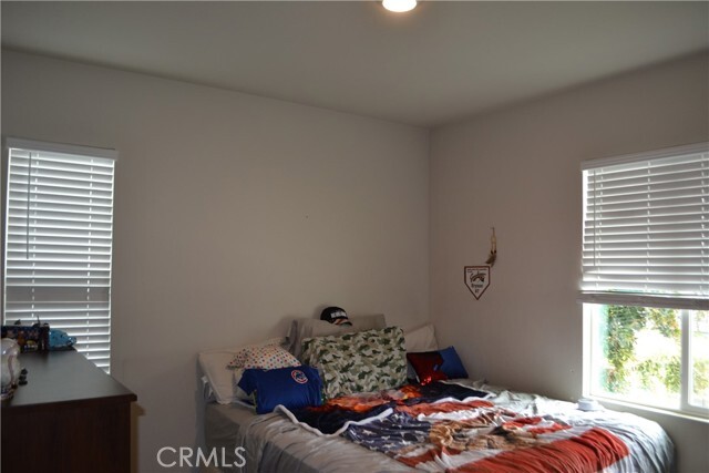 Building Photo - 24500 Round Meadow Dr