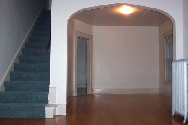 Building Photo - 809 McKinley Ave